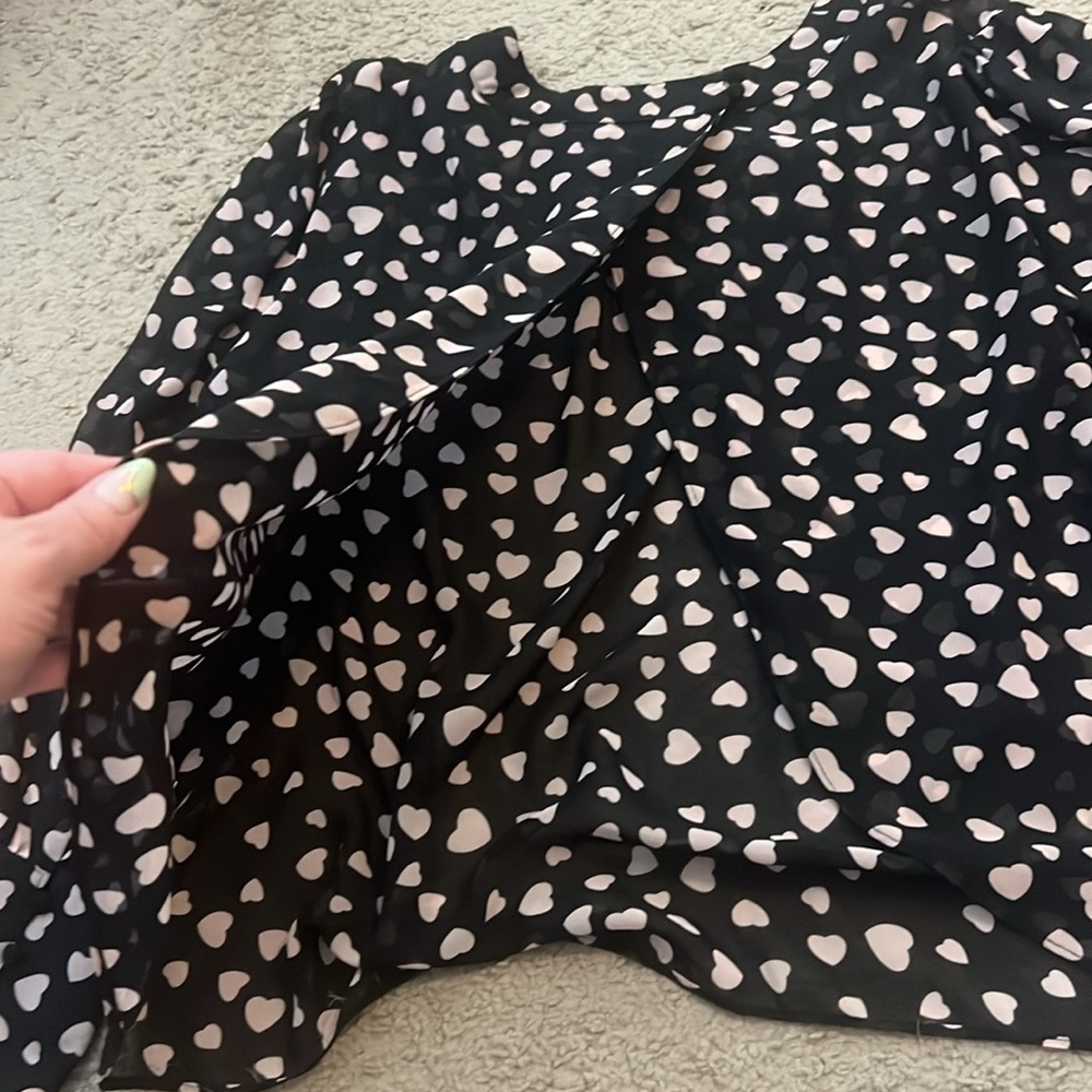 NY&CO Black and Pink Heart Patterned Top - Picture 5 of 7